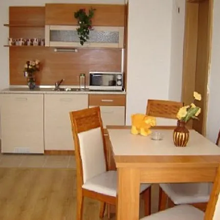 Apartament 75 *